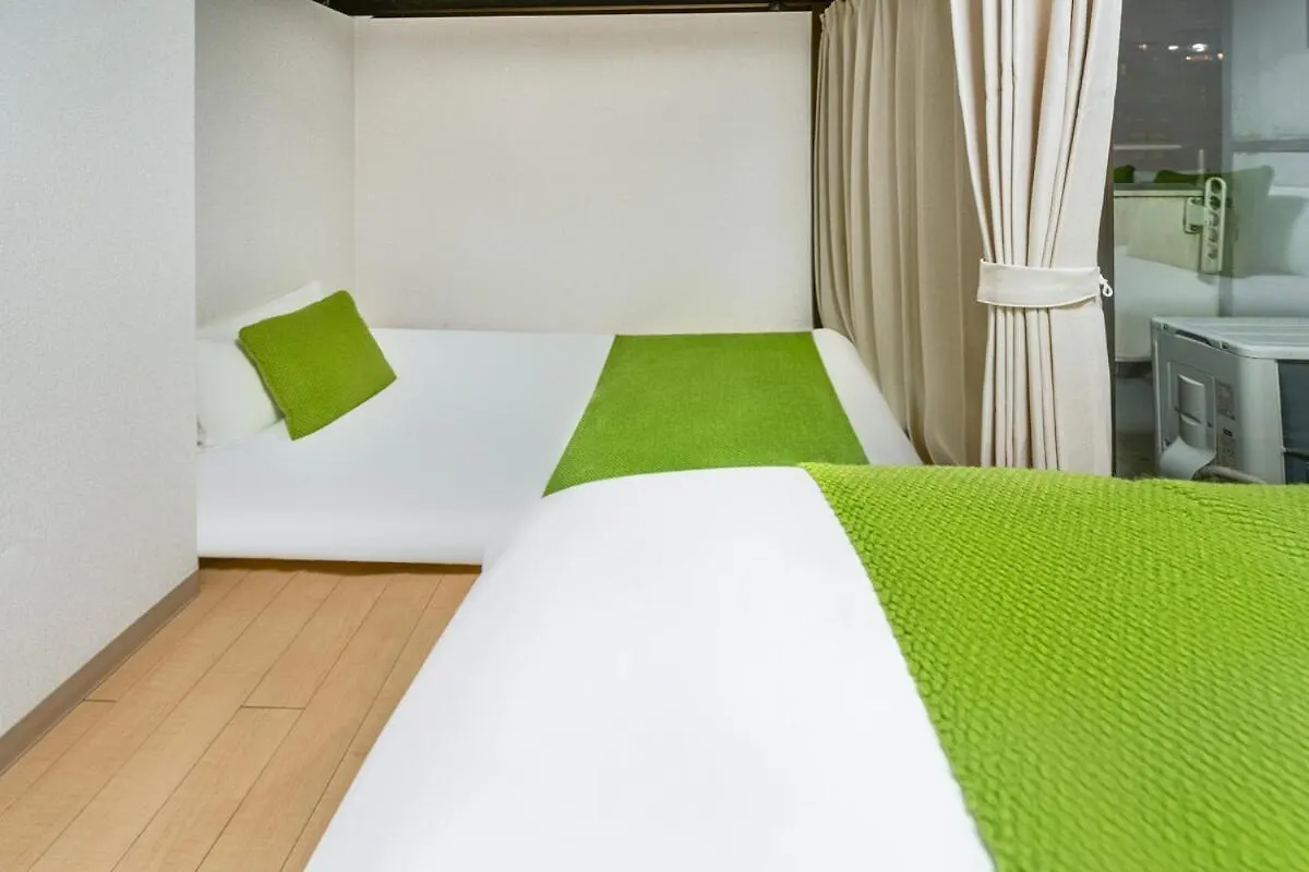 Apartment With Elevator, 700M 4 Min Walk From Nishi-Shinjuku 5-Chome, Direct Access To Shinjuku, 28 Sqm Tokyo