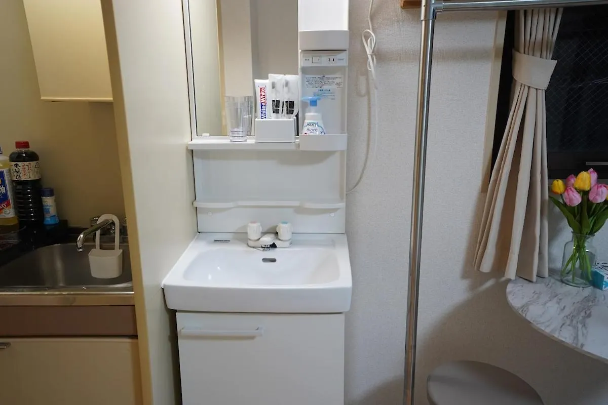 With Elevator, 700M 4 Min Walk From Nishi-Shinjuku 5-Chome, Direct Access To Shinjuku, 28 Sqm Tokyo 0*,