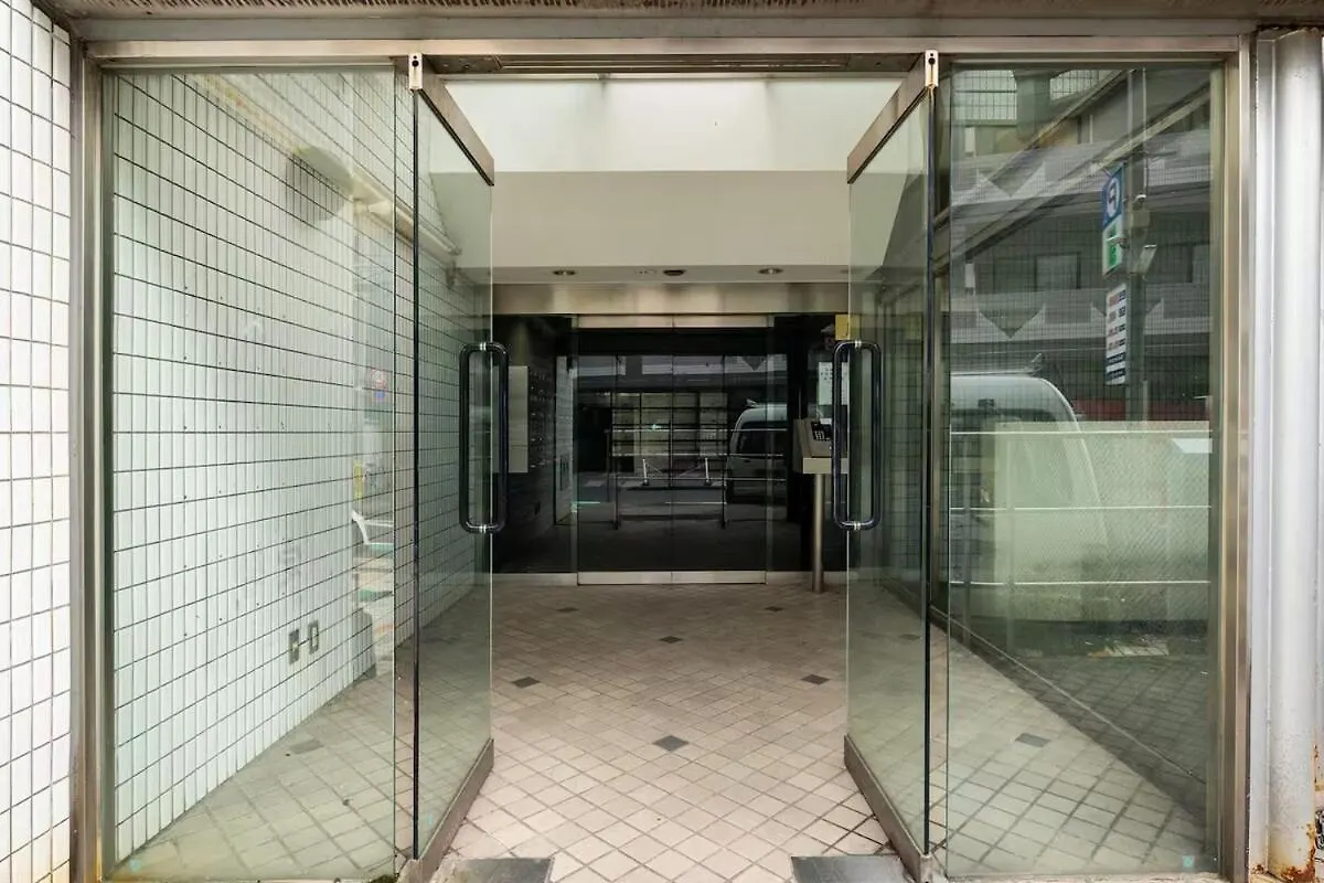 With Elevator, 700M 4 Min Walk From Nishi-Shinjuku 5-Chome, Direct Access To Shinjuku, 28 Sqm Tokyo Apartment